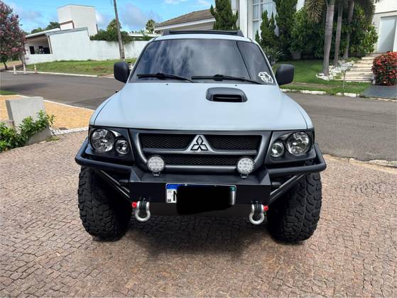 MITSUBISHI PAJERO SPORT 2.8 HPE 4X4 8V TURBO INTERCOOLER DIESEL 4P AUTOMÁTICO